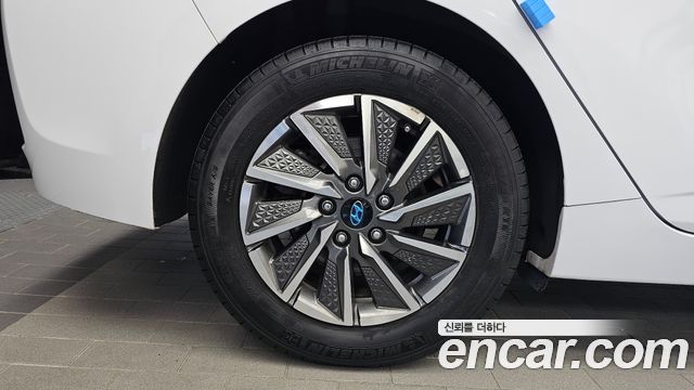 Hyundai Ioniq 2020 — photo 5