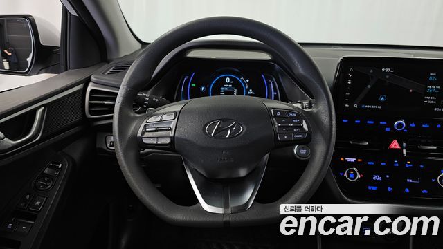 Hyundai Ioniq 2020 — photo 20