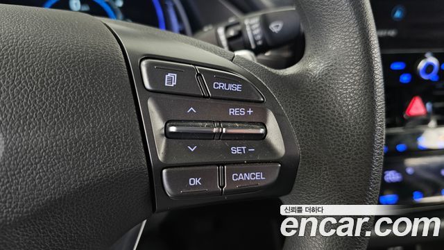 Hyundai Ioniq 2020 — photo 24