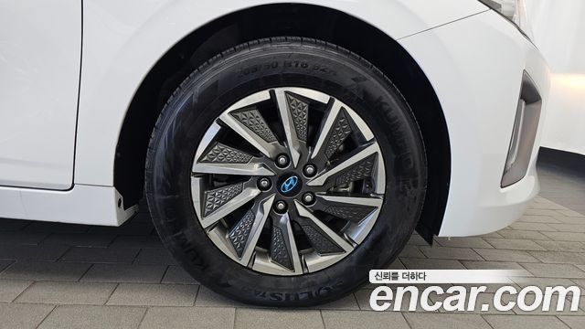 Hyundai Ioniq 2020 — photo 7