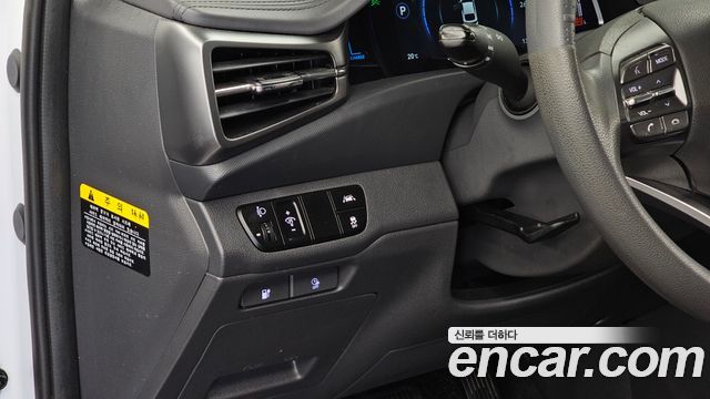 Hyundai Ioniq 2020 — photo 29