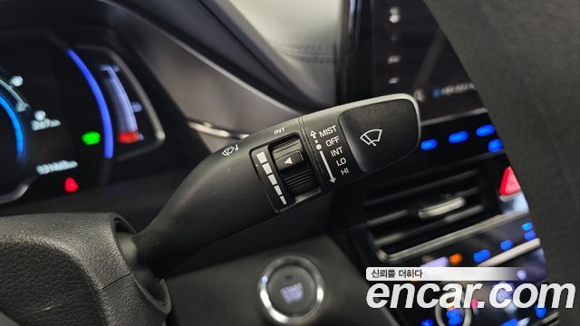Hyundai Ioniq 2020 — photo 30