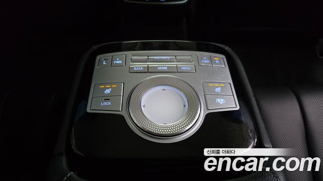 Genesis G80 2022 — photo 18