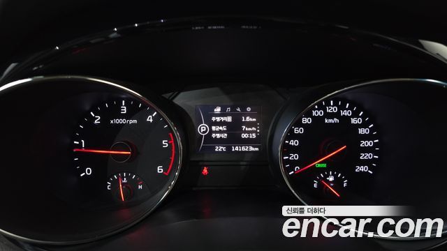 Kia Canival 2016 — photo 11