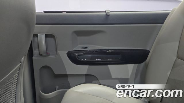 Kia Canival 2016 — photo 15