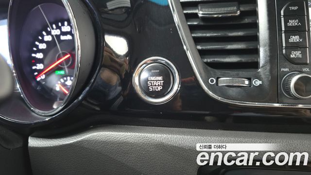 Kia Canival 2016 — photo 29