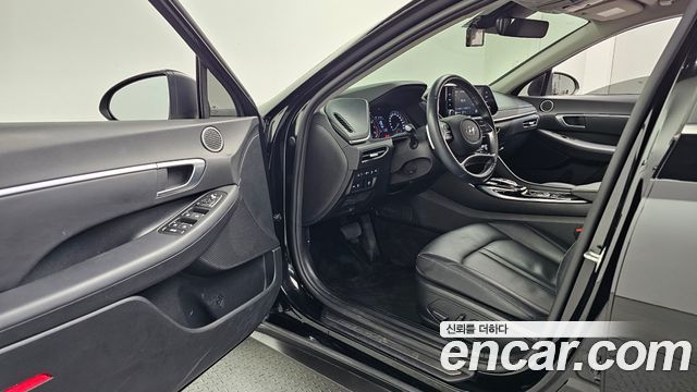 Hyundai Sonata 2021 — photo 13