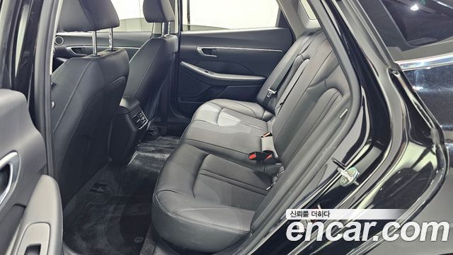 Hyundai Sonata 2021 — photo 18