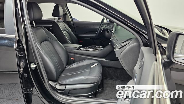 Hyundai Sonata 2021 — photo 16