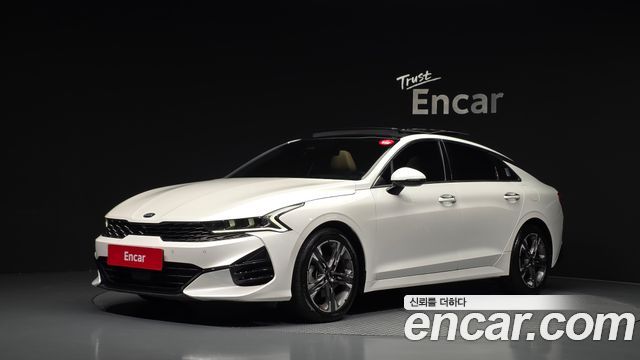 Kia K5 2020 — photo 1