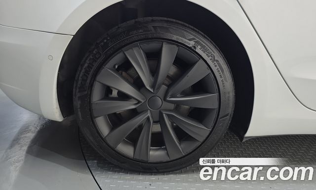 Tesla Model 3 2022 — photo 5