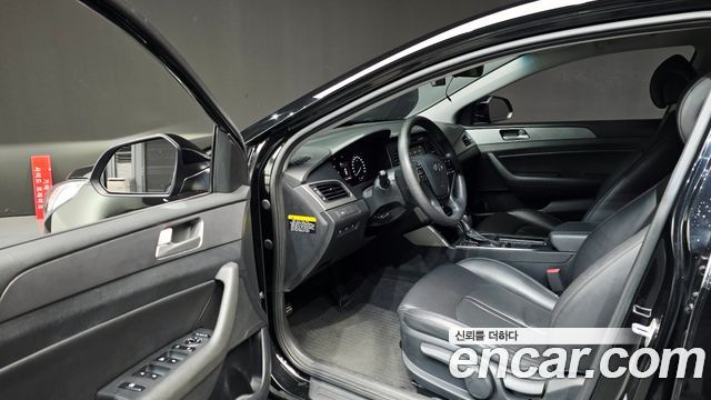 Hyundai Sonata 2016 — photo 13