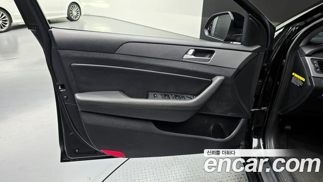 Hyundai Sonata 2016 — photo 14