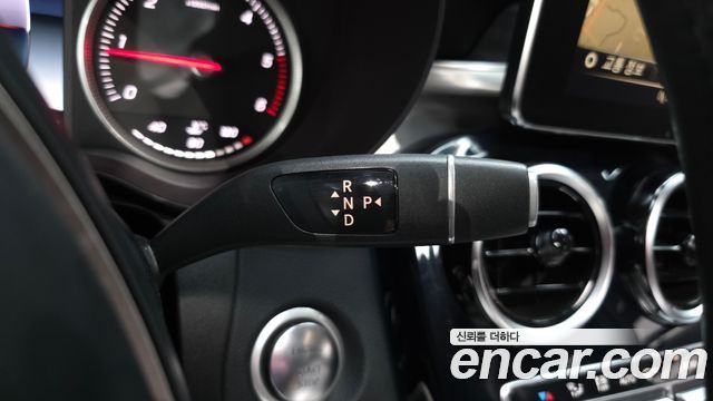 Mercedes-Benz GLC-Class 2018 — photo 12