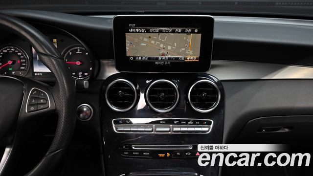 Mercedes-Benz GLC-Class 2018 — photo 20