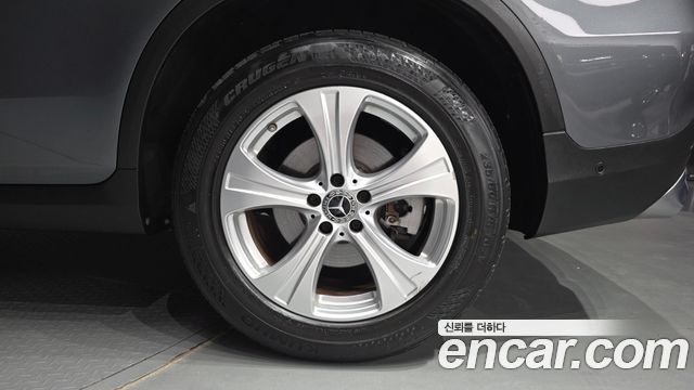 Mercedes-Benz GLC-Class 2018 — photo 7