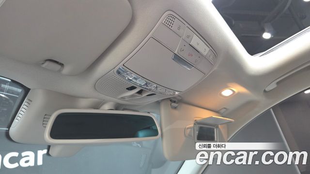 Mercedes-Benz GLC-Class 2018 — photo 28