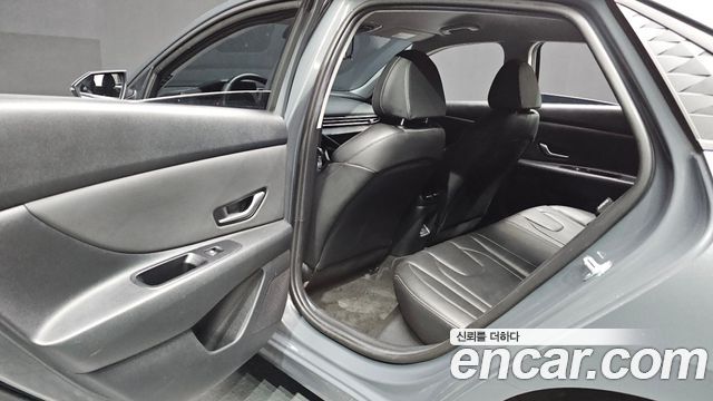 Hyundai AVANTE 2026 — photo 16