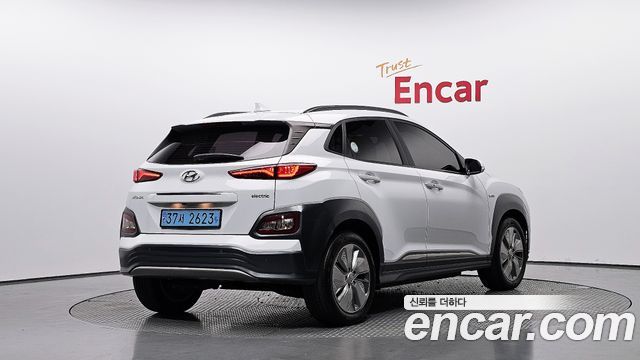 Hyundai Kona 2020 — photo 2