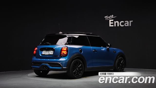 Mini Cooper 2022 — photo 2