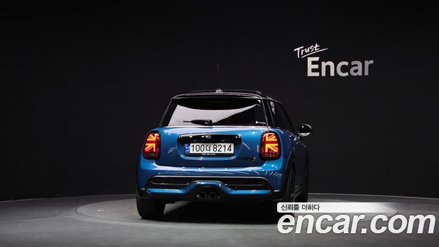 Mini Cooper 2022 — photo 4
