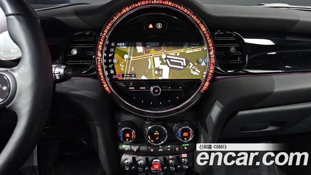 Mini Cooper 2022 — photo 19