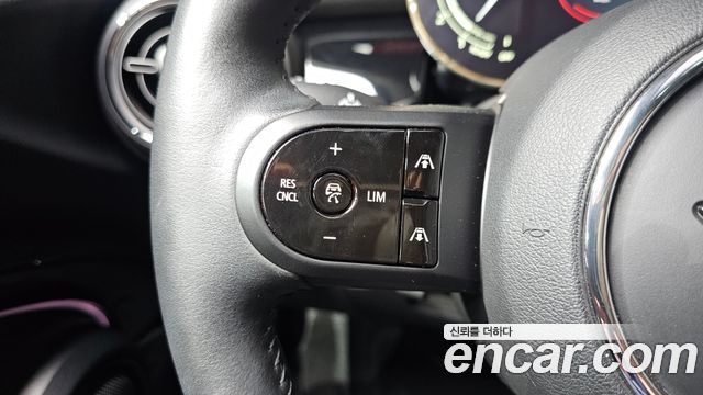Mini Cooper 2022 — photo 24
