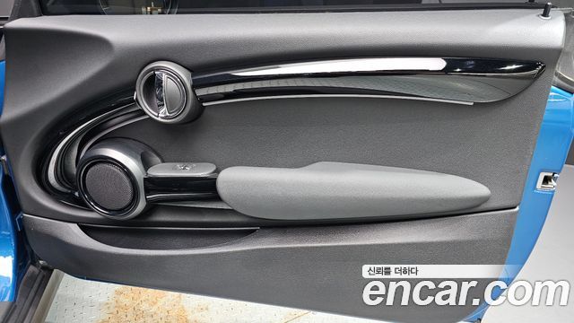 Mini Cooper 2022 — photo 15