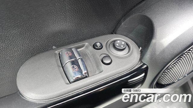 Mini Cooper 2022 — photo 29