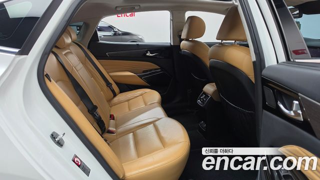 Kia K7 2020 — photo 17