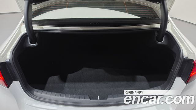 Kia K7 2020 — photo 24