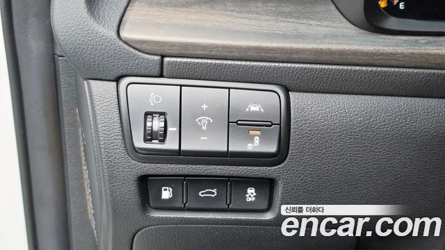 Kia K7 2020 — photo 26