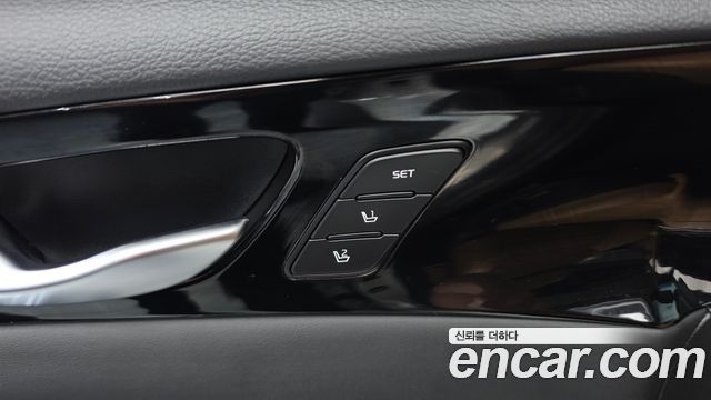 Kia K7 2020 — photo 31