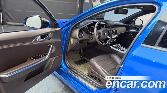 Kia Stinger 2019 — photo 13