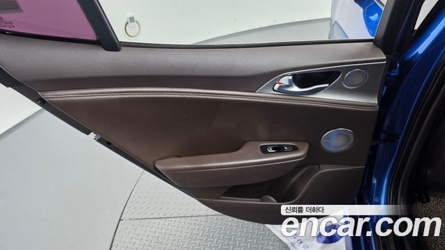 Kia Stinger 2019 — photo 15