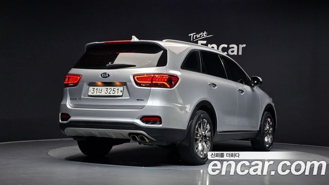 Kia Sorento 2019 — photo 2