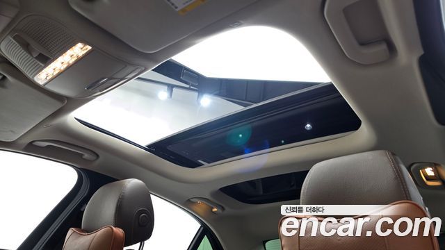 Mercedes-Benz E-Class 2020 — photo 16