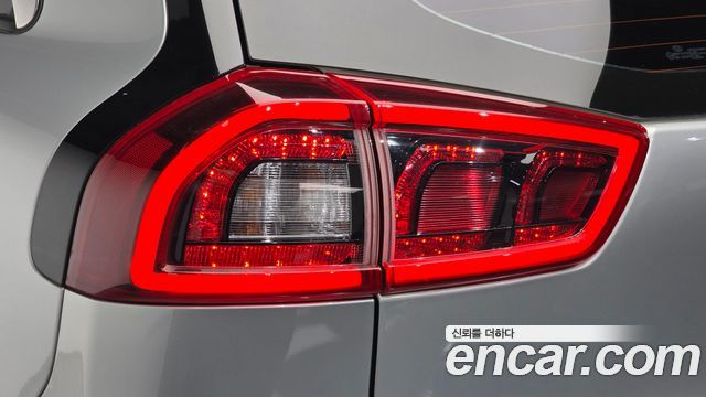 Kia Niro 2017 — photo 9