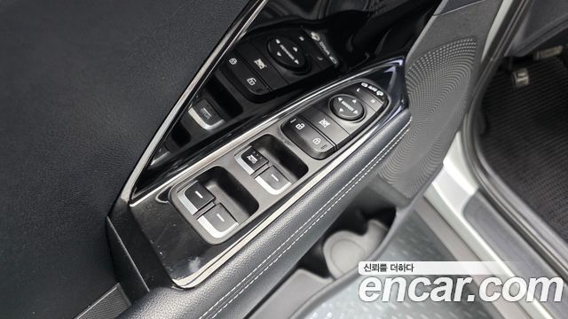 Kia Niro 2017 — photo 28