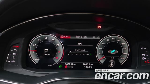 Audi A6 2022 — photo 11