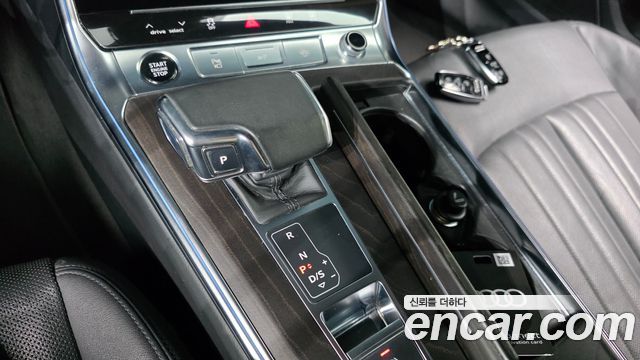 Audi A6 2022 — photo 12
