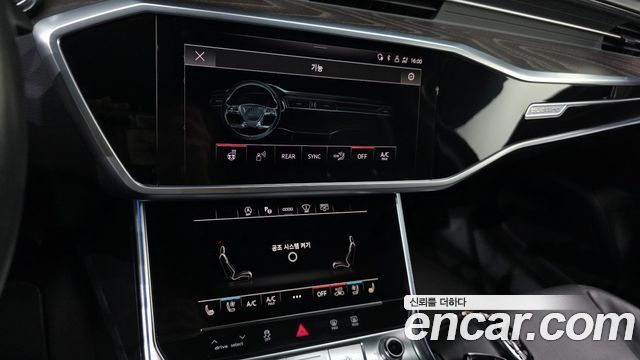 Audi A6 2022 — photo 22
