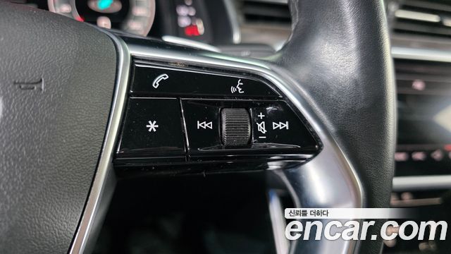 Audi A6 2022 — photo 25