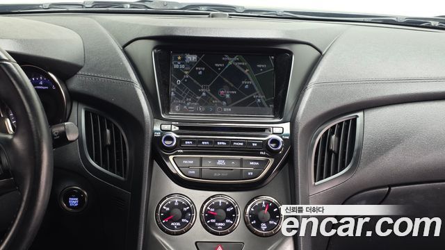 Hyundai Genesis 2015 — photo 12