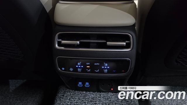 Genesis GV70 2026 — photo 18