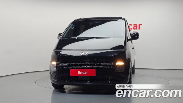 Hyundai Staria 2022 — photo 3