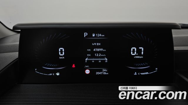 Hyundai Staria 2022 — photo 11