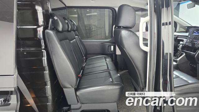 Hyundai Staria 2022 — photo 17