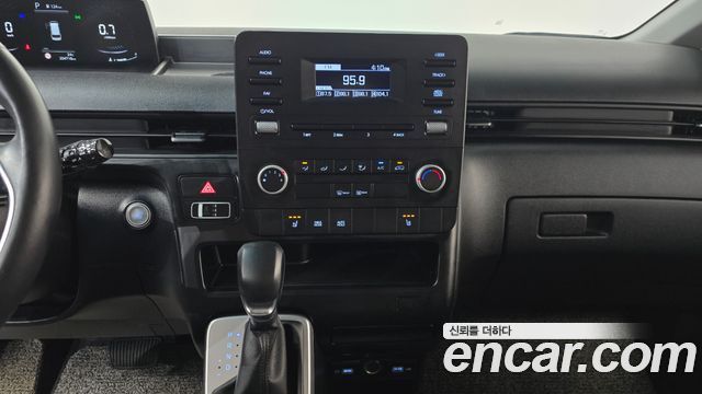 Hyundai Staria 2022 — photo 19