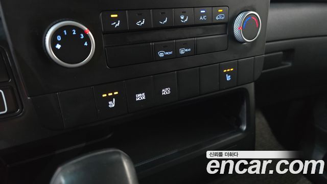 Hyundai Staria 2022 — photo 25